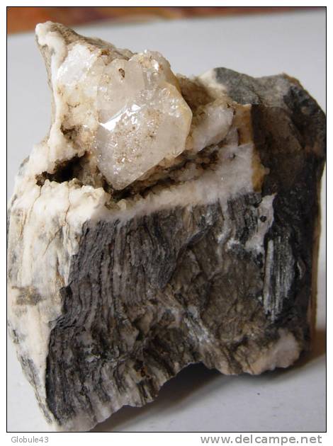 QUARTZ DIAMANT ET CALCITE LARAGNE 05 - Minerals