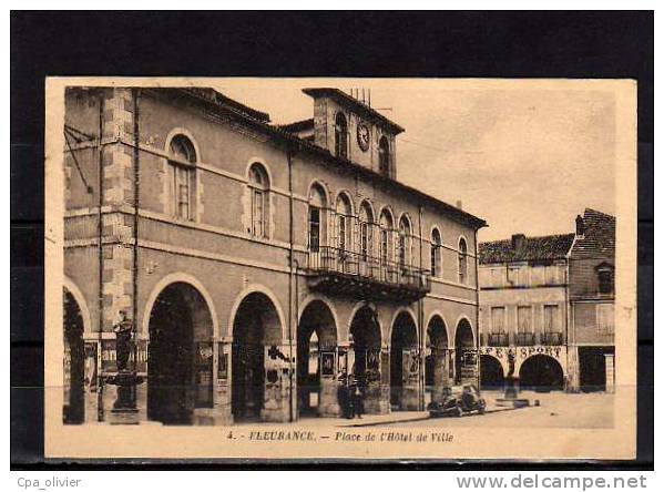 32 FLEURANCE Place De L'Hotel De Ville, Peugeot 402, Café Des Sports, Ed Baxerres 4, 1940 - Fleurance