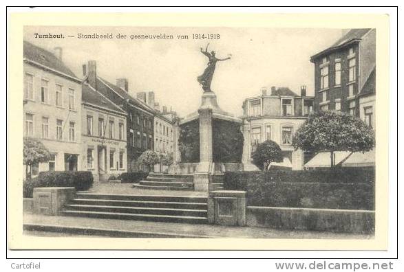 TURNHOUT-STANDBEELD DER GESNEUVELDEN VAN 1914-1918 - Turnhout