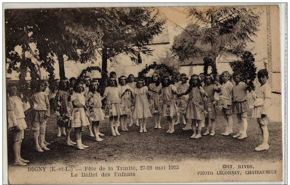 CPA DIGNY Fete Du 27 - 28 Mai 1923 - Autres & Non Classés