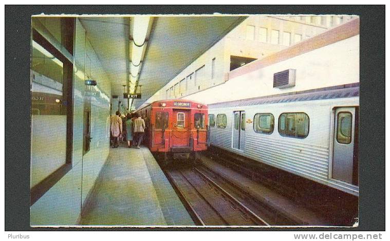 TORONTO SUBWAY AND TRAINS, OLD POSTCARD - Toronto