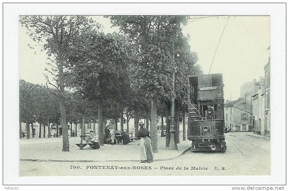 FONTENAY AUX ROSES - Place De La Mairie ( TRAMWAY ) - Fontenay Aux Roses