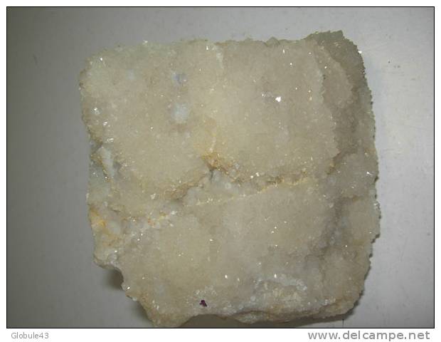 QUARTZ CRIST MARSANGES Avec 3 Petits Octaédres De Fluorine Recouverts (le Plus Gros 1 Cm) - Mineralien