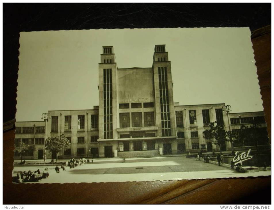 Villeurbanne  Le Theatre - Villeurbanne