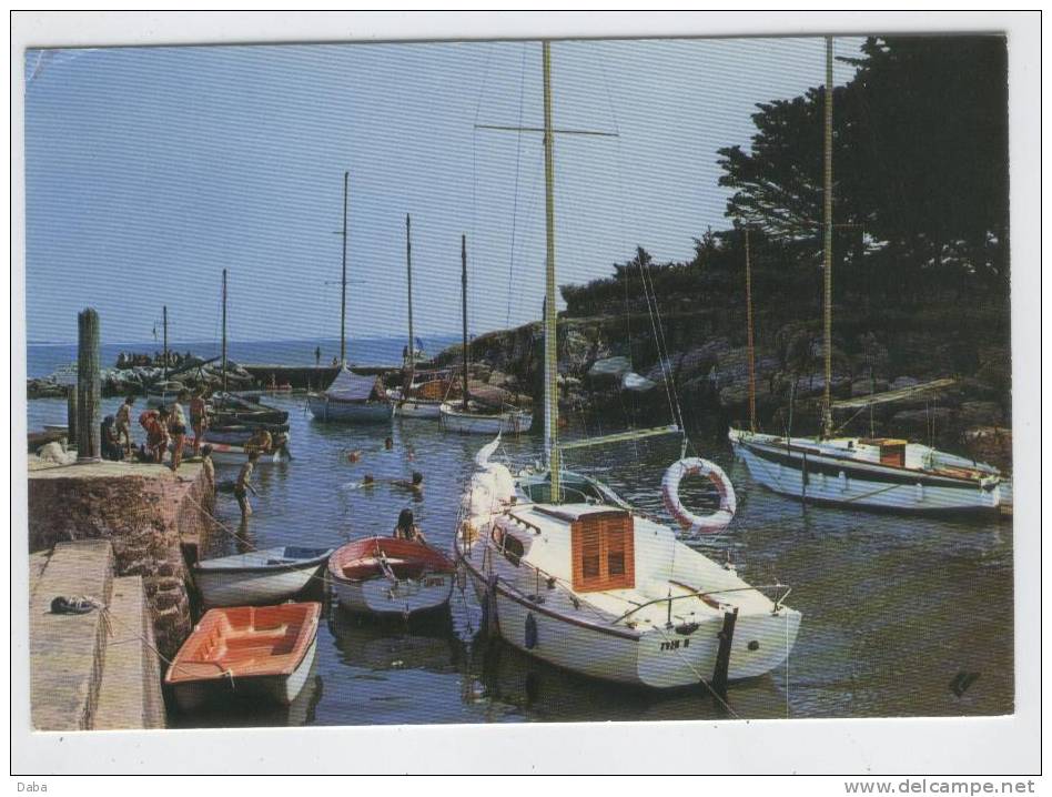 LE PETIT PORT DE LERAT.  ENTRE LA TURBALLE ET PIRIAC. - La Turballe