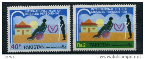 PAKISTAN IYDP International Year Of Disabled Persons - Wheelchair. 1981 - Handicaps