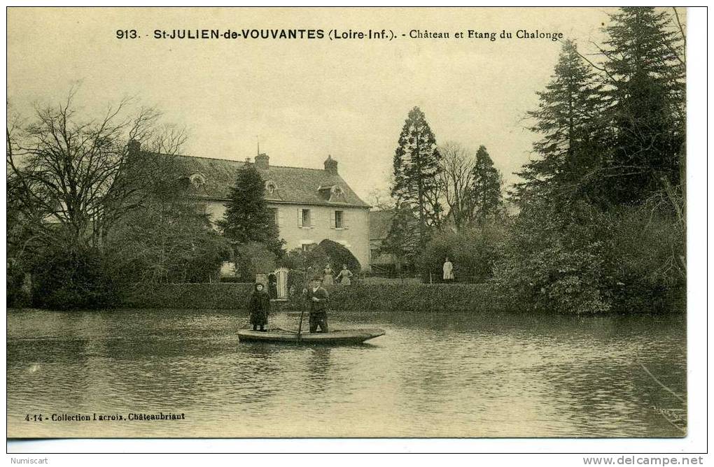 CPA...DE ST JULIEN DE VOUVANTES...ANIMEE...PETIT TOUR EN BARQUE SUR L'ETANG DU CHALONGE...LE CHATEAU... - Saint Julien De Vouvantes