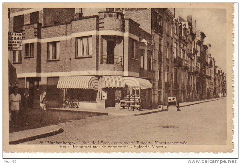 BELGIQUE BLANKENBERGE Rue De L'yser Coin Avec L'epicerie Albert Renommée Cpa Animée - Blankenberge