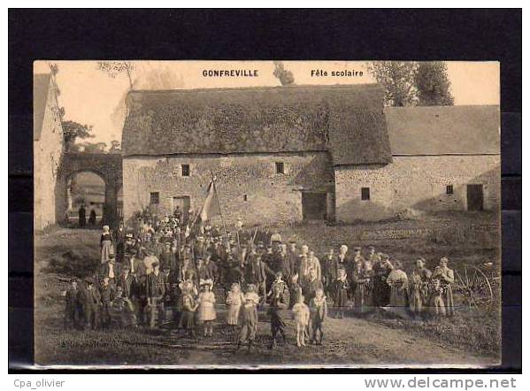 50 GONFREVILLE (envs Périers) Fete Scolaire, Très Animée, Ed Saillard, 191? - Autres & Non Classés