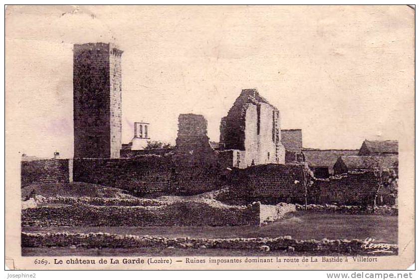 Le Chateau De La Garde - Ruines Imposantes Dominant La Route De La Bastide à Villefort - Villefort