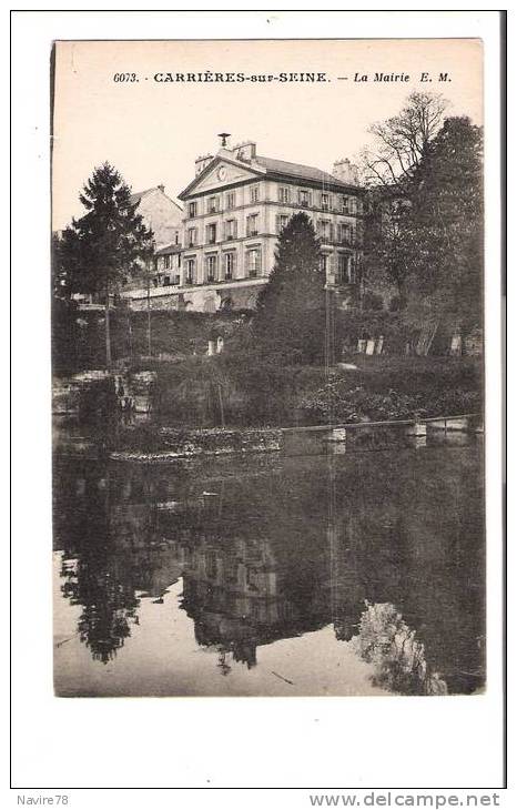 78 Cpa  CARRIERES Sur SEINE   Reflet De La Mairie Dans L'eau Du Parc. - Carrières-sur-Seine