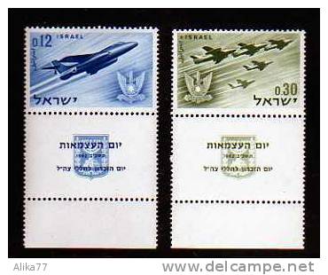 ISRAEL        Neuf **    Y. Et T.  N° 215 Et 216          Cote: 6.00 Euros - Unused Stamps (with Tabs)