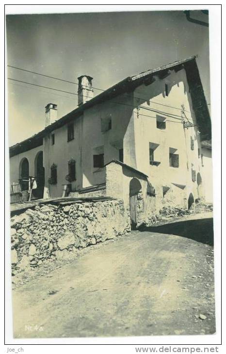 Schweiz/Suisse: Altes Haus In Pontresina, 2 Scans - Pontresina