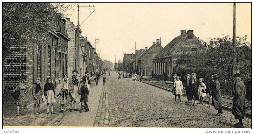 TOPKAART ST ELOOIS WINKEL SMISSEKNOK KINDEREN  LES ENFANTS VIENNENT DE L'ECOLE A ST. ELOI  UITGEVER J. VAN OOSTHEVEL - St-Genesius-Rode