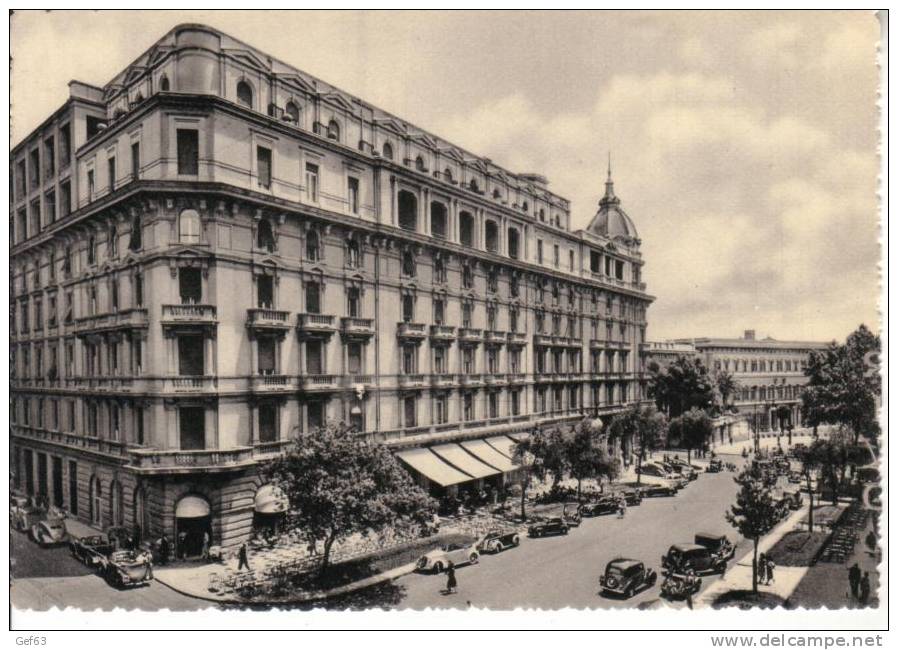 Roma - Via Vittorio Veneto - Plaatsen & Squares