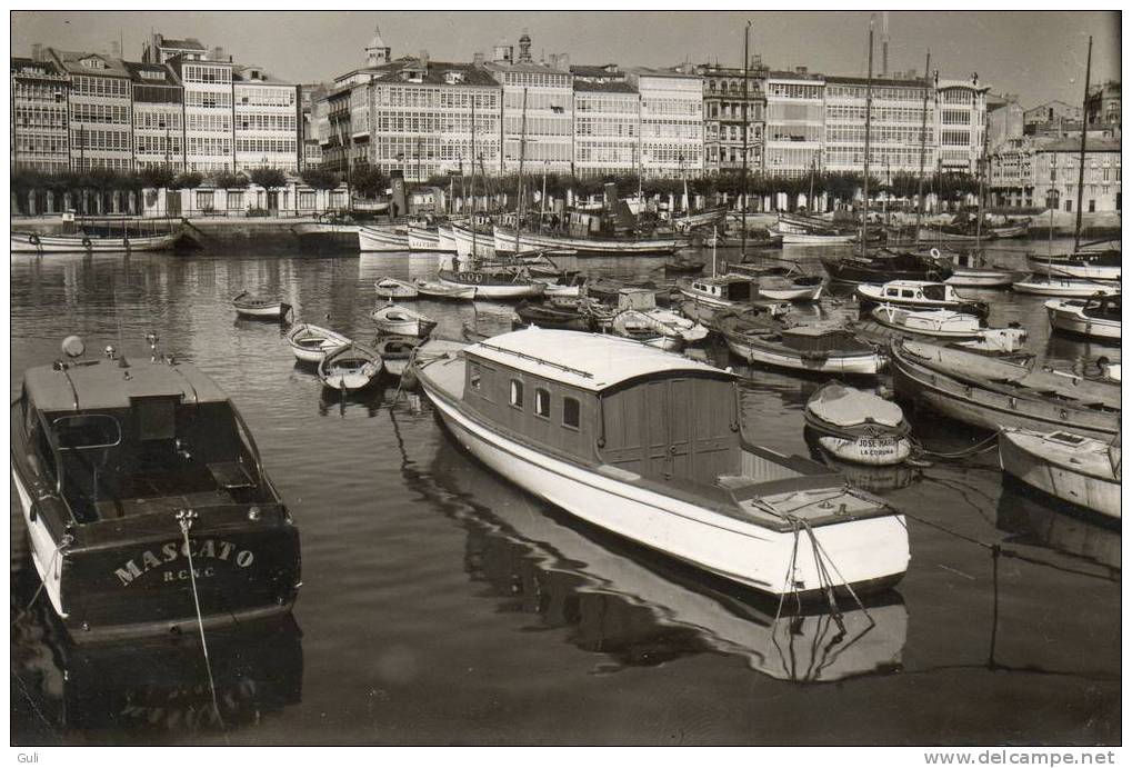 La Coruna-La Corogne-Espagne-Bassin-Inner Harbour-Dàrsena-Bateaux "Mascato" -Port- - La Coruña