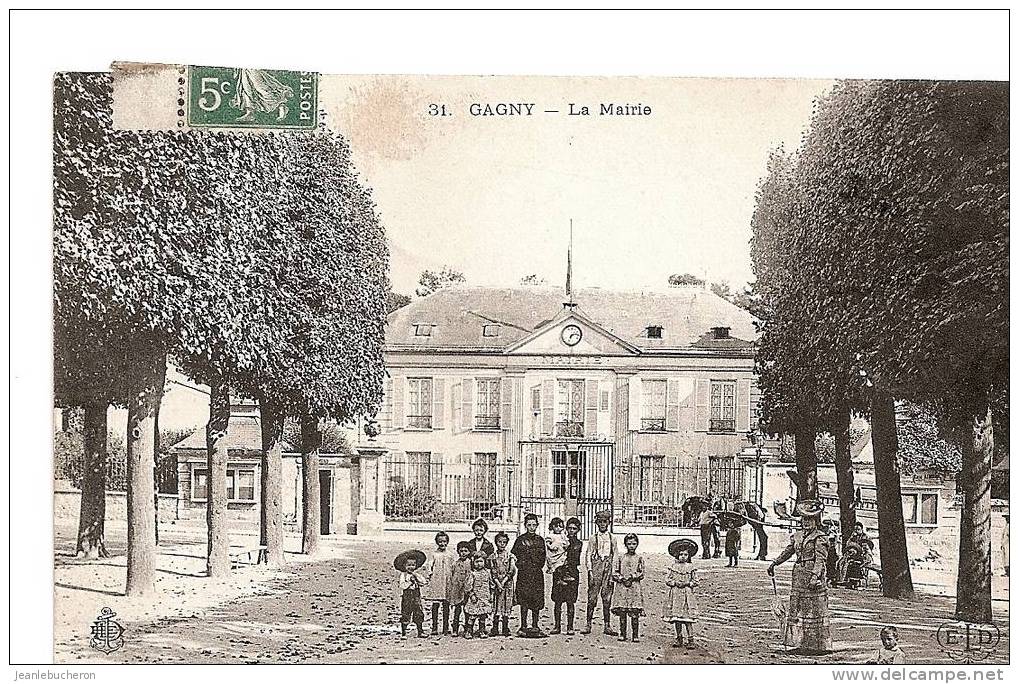 C . P . A   (  GAGNY " La Mairie " Plan Animé  - Vue  Très Rare  ) - Gagny