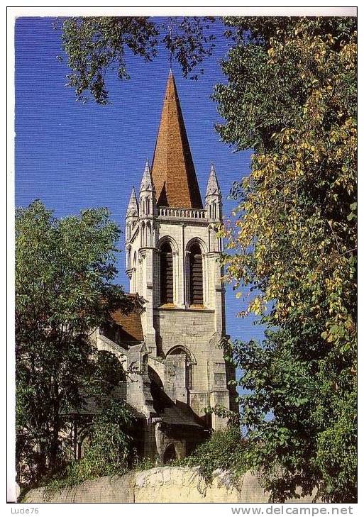 AIGUEPERSE  -  Eglise  Notre Dame érigée En Collégiale En 1253 - Aigueperse
