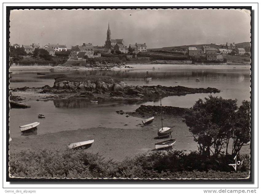 29 ILE DE BATZ, Port, Plage, Bourg, CPSM 10x15, Ed JOS, Voyagé En 1955, 1 Trou épingle Bord Sup - Ile-de-Batz