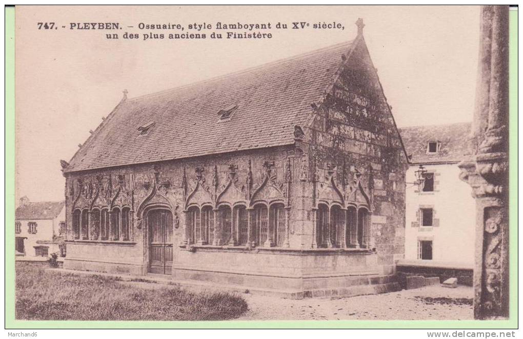 FINISTERE.PLEYBEN.OSSUAIRE STYLE FLAMBOYANT DU XVe SIECLE UN DES PLUS ANCIENS DU FINISTERE - Pleyben