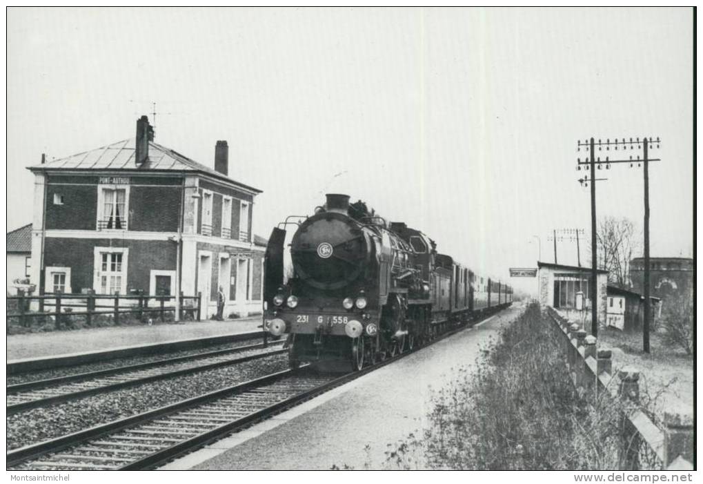 Chemins De Fer Français. Pacific 231 G 558. Remise En Feu Par Le Pacific Vapeur Club. Prise En Gare De Pont-Authou 27. - Trains