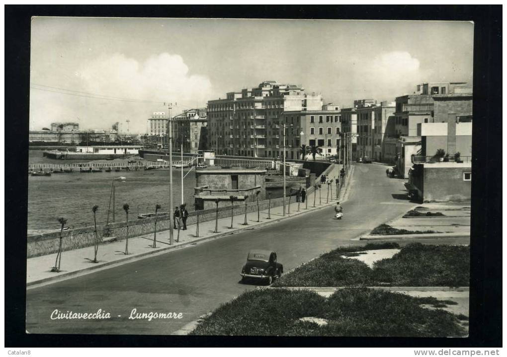 V1630 CARTOLINA POSTALE  CIVITAVECCHIA ROMA LUNGOMARE AUTOMOBILE FIAT TOPOLINO - Civitavecchia