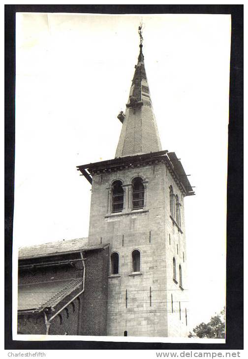 PERSFOTO  " MEMBRUGGEN - WERKEN AAN KERK " 17 X 11 CM  !!! - Maasmechelen