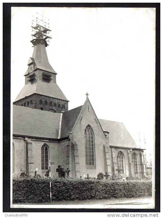 ZELDZAME PERSFOTO  " Haringe - Werken Aan Kerk  " 17 X 12 CM  !!! - Poperinge