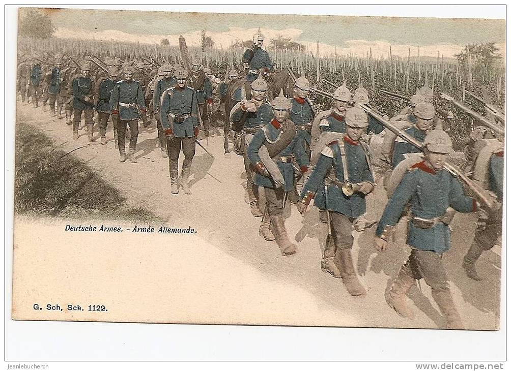 C . P . A   (  ARMéE ALLEMANDE -l´infanterie Sur Le Terrain - Carte Belle Prise De Vue Animée Rare  ) - Regiments