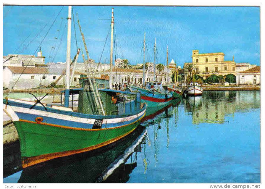 Favignana Porto Con Barche Pescatori - Trapani
