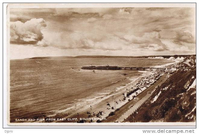 Bournemouth  Sands And Pier From The East Cliff - Bournemouth (a Partire Dal 1972)