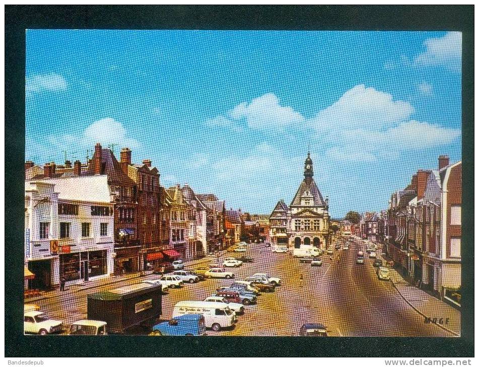 Peronne (80) - Place Louis Daudré ( Automobile Camion Garage Renault Saviem MAGE ) - Peronne