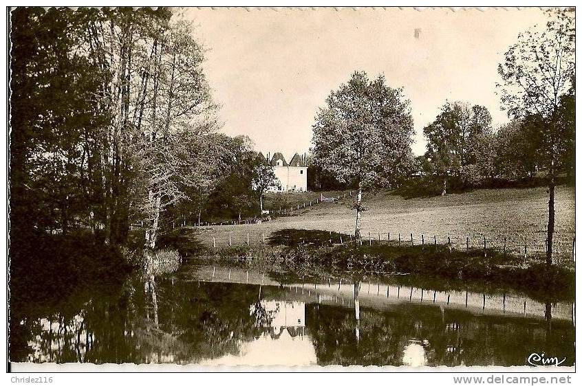 79 GERMONT Château Du Luc  Joli Plan  CPSM - Champdeniers Saint Denis