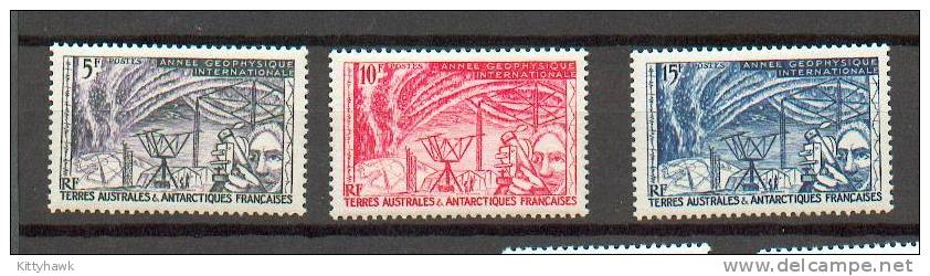 TAAF 187 - YT 8 à 10 * - Charnières Complètes - Unused Stamps