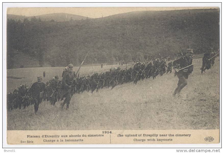 Charge à La Baionnette Du 11 ème Rég. D´artillerie à Pied à Etrepilly ; Voir Tampon . - Guerre 1914-18