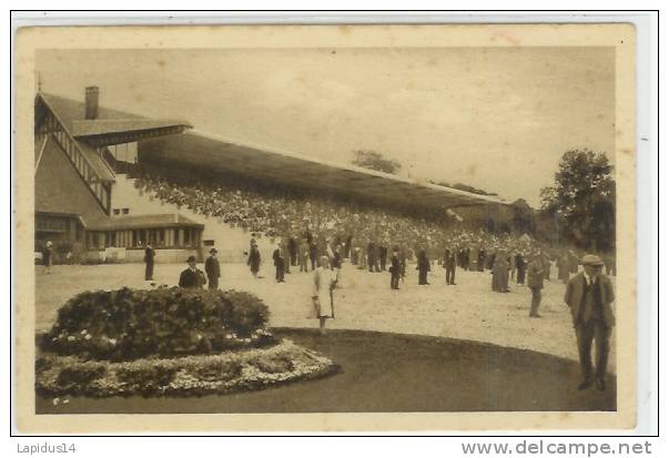 H107 /CPA     DEAUVILLE   HIPPODROME  DE CLAIREFONTAINE  LES TRIBUNES - Hippisme