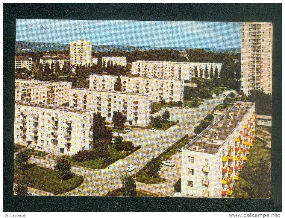 CPSM - Les Mureaux ( 78 ) La Vigne Blanche ( Cité HLM Vue Aérienne Quartier H.L.M. Barre Tour ABEILLE CARTES  En L'état) - Les Mureaux