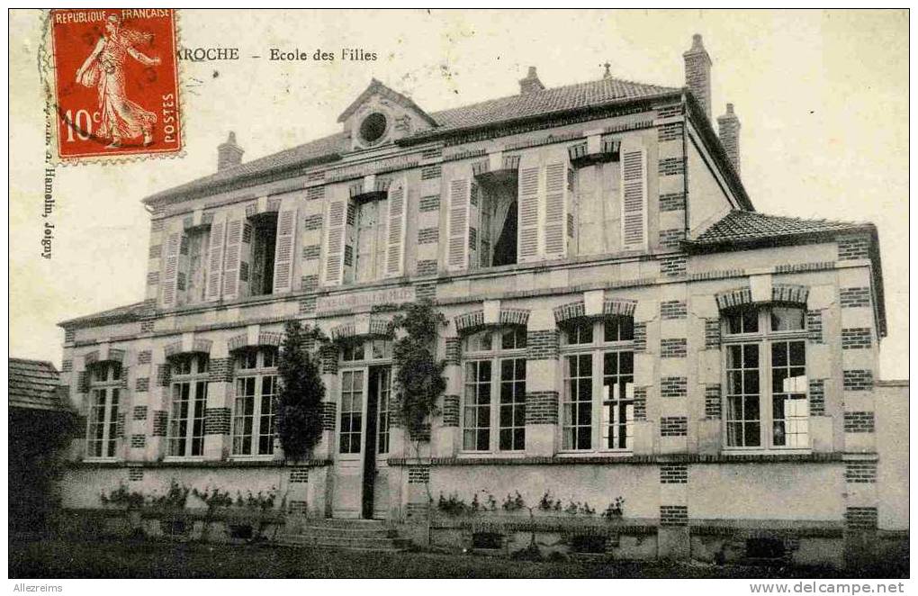 CPA 89 : LAROCHE   école Des Filles    A VOIR !!!!! - Laroche Saint Cydroine