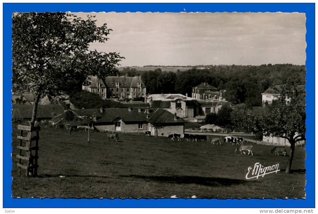 GRIGNON-ECOLE. Vue D'Ensemble De L'Ecole D'Agriculture. (C.P.S.M ) - Grignon