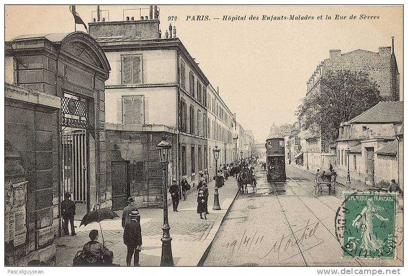 CPA PARIS 15 - HOPITAL DES ENFANTS-MALADES ET RUE DE SEVRES - Distrito: 15