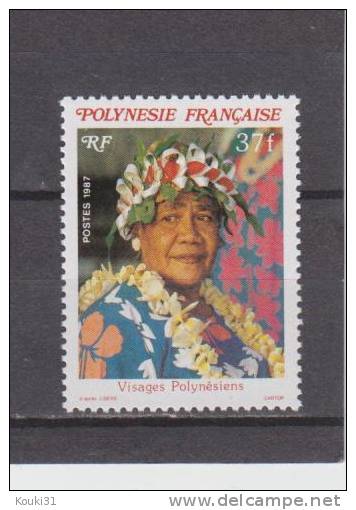 Polynésie Française YT 274 ** : Femme Avec Couronne Et Collier De Fleurs - Unused Stamps