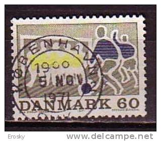 L4594 - DANEMARK DENMARK Yv N°527 - Gebruikt