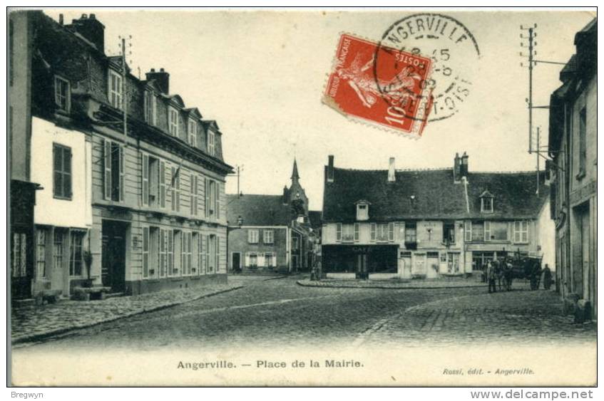 CPA Angerville - Place De La Mairie - Angerville