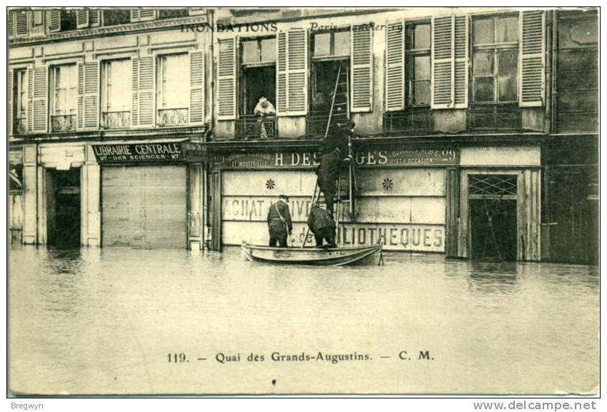 CPA Paris - Quai Des Grands Augustins - Inondations De 1910 - Inondations De 1910