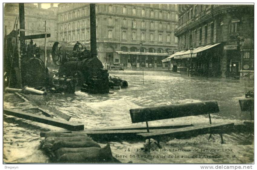 CPA Paris - Gare Saint-Lazare Vue De La Rue De L'Arcade (machines à Vapeur) - Inondations De 1910 - Überschwemmung 1910