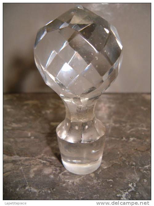 (MAG) Bouchon De Carafe En Cristal, Pièce Ancienne Début 20eme Ou Avant - Vidrio & Cristal