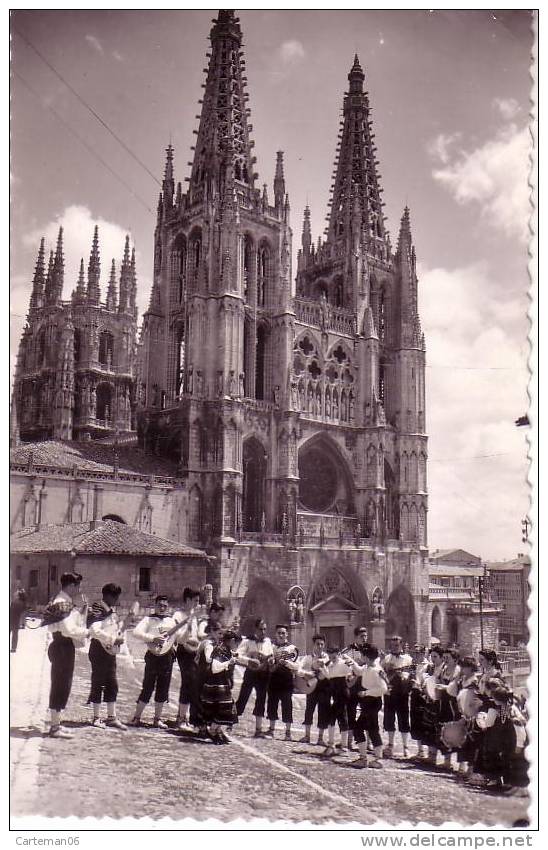 Espagne - Burgos - Raille Régional Infantil Frente A La Catedral Pena Guitarrista Burguense - Burgos