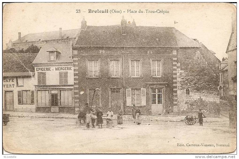 Breteuil -  Place Du Trou Crepin ( état ,médiocre ) - Breteuil