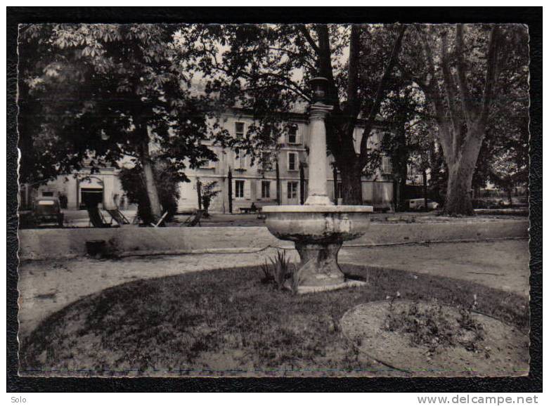 BEAUME DE VENISE - Hostellerie Du Château - Le Parc    (Citroën 2CV) - Beaumes De Venise