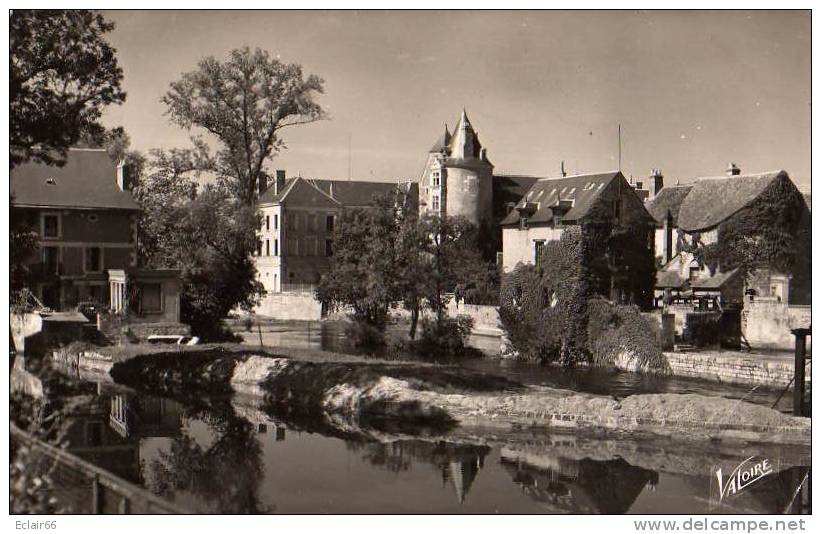 41 . ROMORANTIN  LES MOULINS SUR LA SAULDRE - Année1960 . EDIT VALOIRE*CPsm Dentellée Pet Format - Romorantin